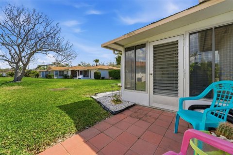 Villa ou maison à vendre à Bradenton, Floride: 2 chambres, 83.24 m2 № 2099905 - photo 27