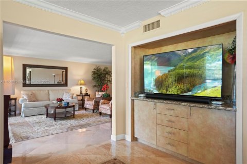 Condo in Pompano Beach, Florida, 3 bedrooms  № 1887889 - photo 28