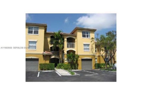 Condominio en alquiler en Pembroke Pines, Florida, 1 dormitorio, 73.67 m2 № 2023245 - foto 7