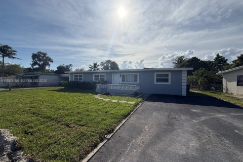 House in Fort Lauderdale, Florida 4 bedrooms, 161.56 sq.m. № 2050001