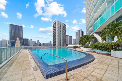 Condo in Miami, Florida, 1 bedroom  № 1895950 - photo 19