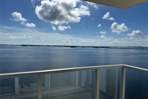 Copropriété à louer à Miami, Floride: 2 chambres, 111.48 m2 № 1931642 - photo 16