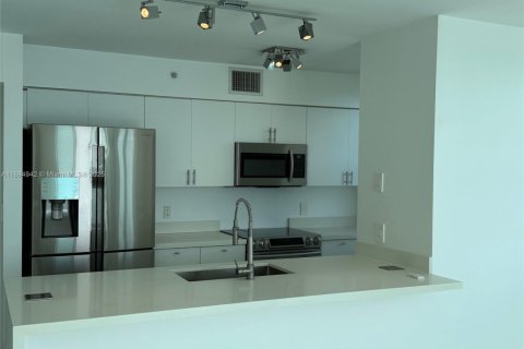 Copropriété à louer à Miami, Floride: 2 chambres, 111.48 m2 № 1931642 - photo 13