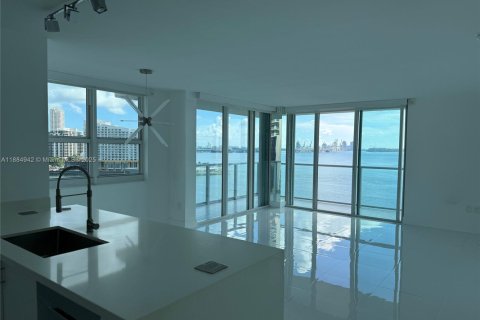 Copropriété à louer à Miami, Floride: 2 chambres, 111.48 m2 № 1931642 - photo 5
