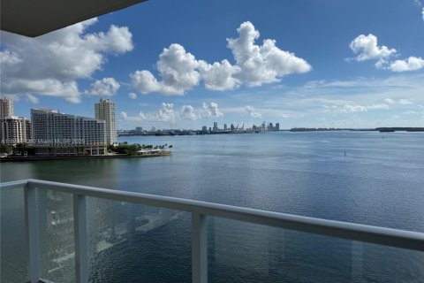 Copropriété à louer à Miami, Floride: 2 chambres, 111.48 m2 № 1931642 - photo 18