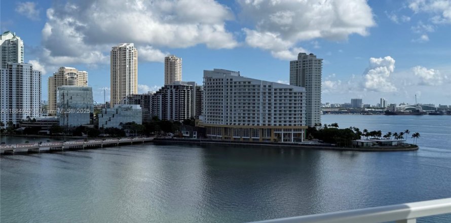 Condo à Miami, Floride, 2 chambres  № 1931642