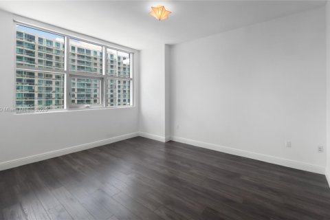 Купить кондоминиум в Майами, Флорида 2 спальни, 117.34м2, № 1957925 - фото 30