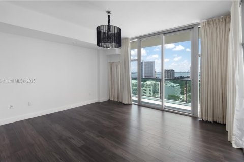 Купить кондоминиум в Майами, Флорида 2 спальни, 117.34м2, № 1957925 - фото 24