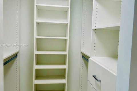 Снять в аренду кондоминиум в Авентура, Флорида 2 спальни, 126.81м2, № 2004799 - фото 19