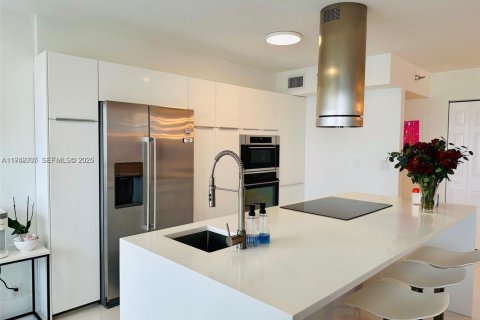 Снять в аренду кондоминиум в Авентура, Флорида 2 спальни, 126.81м2, № 2004799 - фото 4