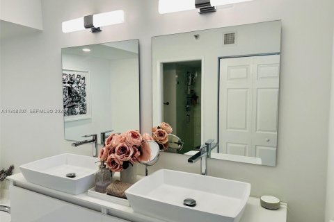 Снять в аренду кондоминиум в Авентура, Флорида 2 спальни, 126.81м2, № 2004799 - фото 14