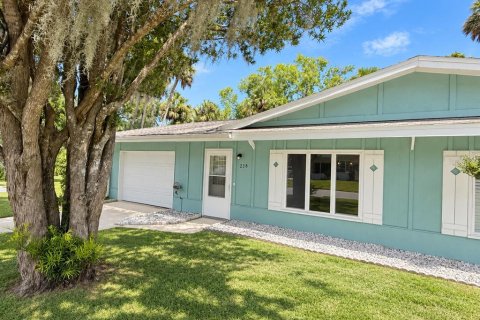 Apartment in New Smyrna Beach, Florida 2 bedrooms, 97.18 sq.m. № 2360875