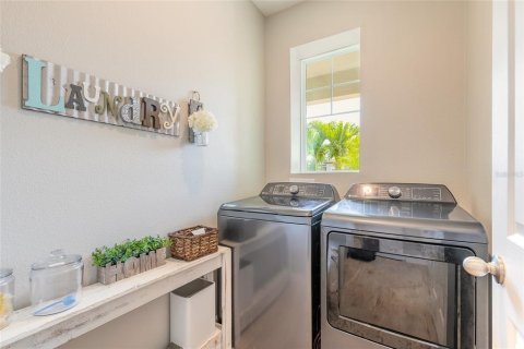 House in New Smyrna Beach, Florida 3 bedrooms, 137.5 sq.m. № 1746566 - photo 27