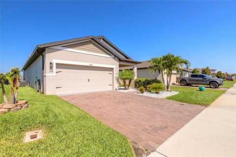 House in New Smyrna Beach, Florida 3 bedrooms, 137.5 sq.m. № 1746566 - photo 2