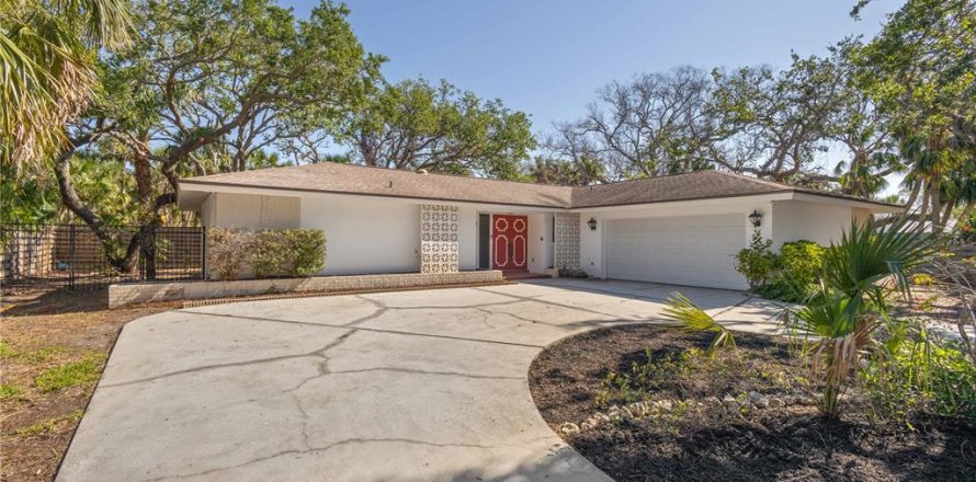 House in Sarasota, Florida 2 bedrooms, 183.76 sq.m. № 1634066