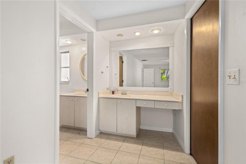 House in Sarasota, Florida 2 bedrooms, 183.76 sq.m. № 1634066 - photo 22