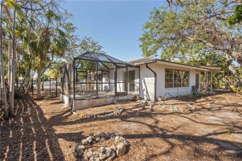 House in Sarasota, Florida 2 bedrooms, 183.76 sq.m. № 1634066 - photo 8
