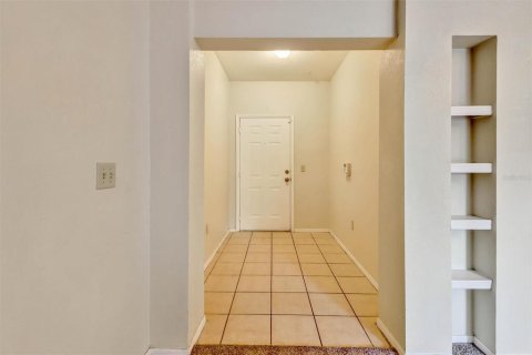 Condo in Lake Mary, Florida, 2 bedrooms  № 2390939 - photo 22