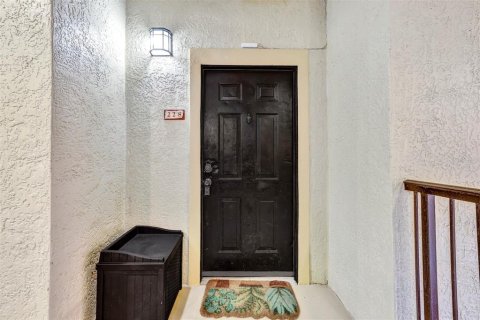 Condo in Lake Mary, Florida, 2 bedrooms  № 2390939 - photo 2