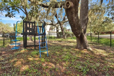 Condo in Lake Mary, Florida, 2 bedrooms  № 2390939 - photo 26