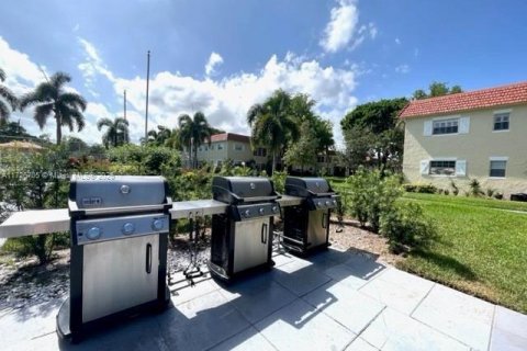 Condo in Margate, Florida, 2 bedrooms  № 1703934 - photo 24