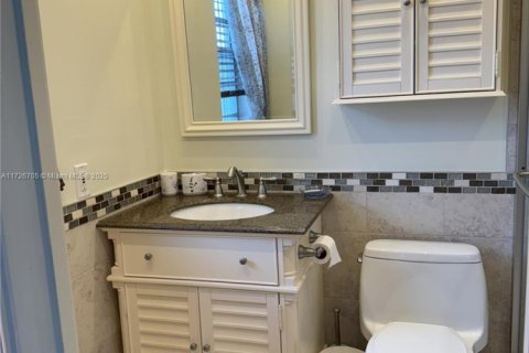 Condo in Margate, Florida, 2 bedrooms  № 1703934 - photo 8