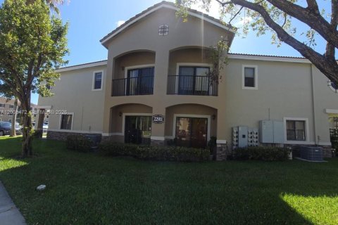Touwnhouse à vendre à Cutler Bay, Floride: 3 chambres, 140.75 m2 № 2170919 - photo 11