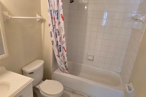 Copropriété à vendre à Tamarac, Floride: 2 chambres, 88.16 m2 № 2188000 - photo 6