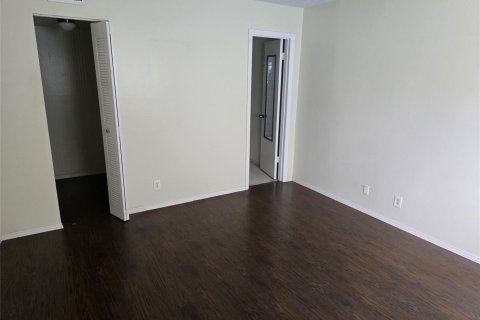 Copropriété à vendre à Tamarac, Floride: 2 chambres, 88.16 m2 № 2188000 - photo 5