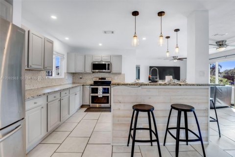 Casa en venta en Lake Worth, Florida, 3 dormitorios, 133.78 m2 № 2382358 - foto 5