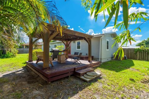 Casa en venta en Lake Worth, Florida, 3 dormitorios, 133.78 m2 № 2382358 - foto 30
