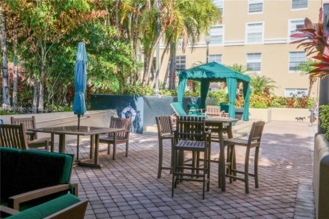 Condominio en alquiler en Fort Lauderdale, Florida, 2 dormitorios, 105.54 m2 № 2050178 - foto 14