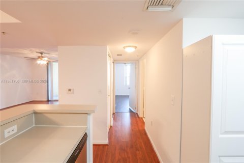 Condominio en alquiler en Fort Lauderdale, Florida, 2 dormitorios, 105.54 m2 № 2050178 - foto 27