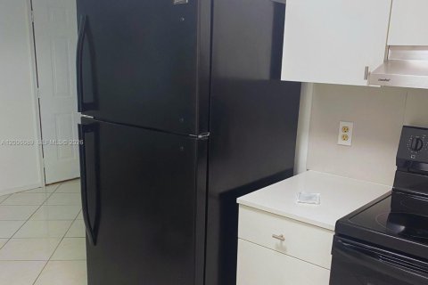 Condominio en venta en Pembroke Pines, Florida, 2 dormitorios, 88.54 m2 № 2071126 - foto 6