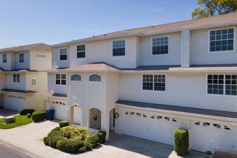 Touwnhouse à vendre à Saint Petersburg, Floride: 3 chambres, 183.11 m2 № 1747131 - photo 2