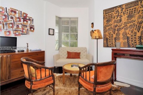 Снять в аренду кондоминиум в Майами-Бич, Флорида 2 спальни, 72.46м2, № 2032933 - фото 8