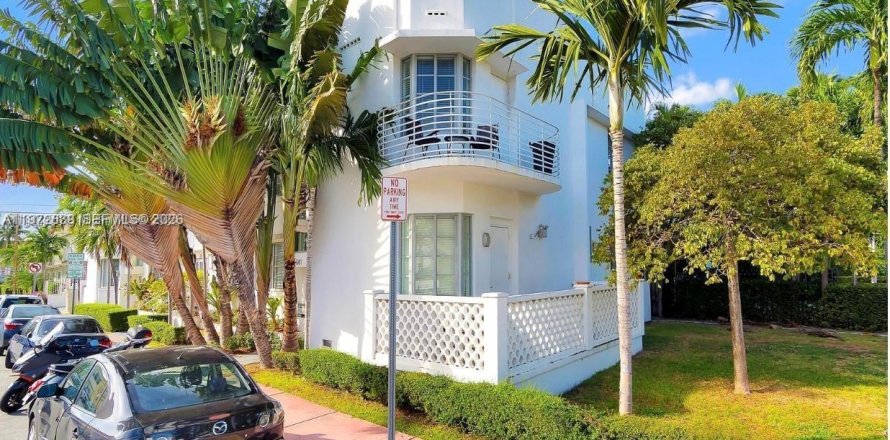 Кондоминиум с 2 спальнями в Майами-Бич, Флорида № 2032933