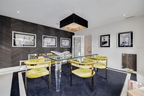 Propiedad comercial en alquiler en Tampa, Florida № 1856108 - foto 8
