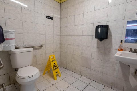 Купить коммерческую недвижимость в Хайалиа, Флорида № 2051129 - фото 26