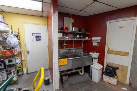 Купить коммерческую недвижимость в Хайалиа, Флорида № 2051129 - фото 27