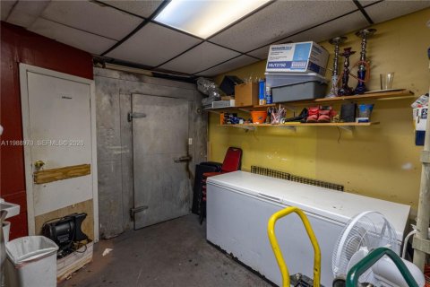 Купить коммерческую недвижимость в Хайалиа, Флорида № 2051129 - фото 28