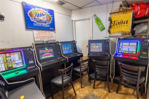 Купить коммерческую недвижимость в Хайалиа, Флорида № 2051129 - фото 20