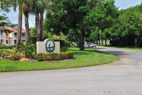 Condo in Port St. Lucie, Florida, 1 bedroom  № 1230249 - photo 1