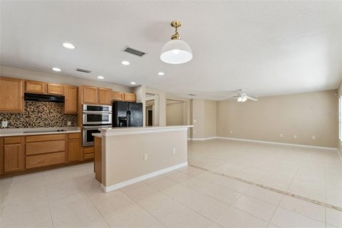 Villa ou maison à vendre à Apopka, Floride: 3 chambres, 263.1 m2 № 2420500 - photo 13