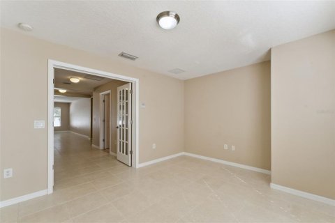 House in Apopka, Florida 3 bedrooms, 263.1 sq.m. № 2420500 - photo 23