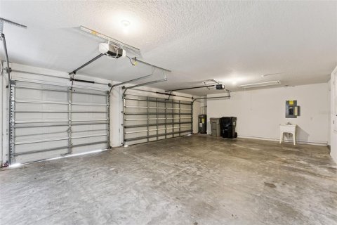 Villa ou maison à vendre à Apopka, Floride: 3 chambres, 263.1 m2 № 2420500 - photo 2