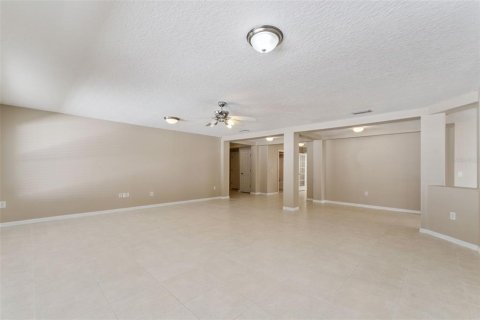 Villa ou maison à vendre à Apopka, Floride: 3 chambres, 263.1 m2 № 2420500 - photo 11