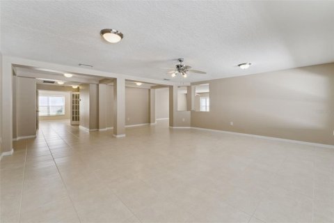 Villa ou maison à vendre à Apopka, Floride: 3 chambres, 263.1 m2 № 2420500 - photo 12