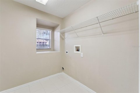 House in Apopka, Florida 3 bedrooms, 263.1 sq.m. № 2420500 - photo 25