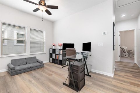 House in Winter Garden, Florida 4 bedrooms, 196.86 sq.m. № 1775004 - photo 19